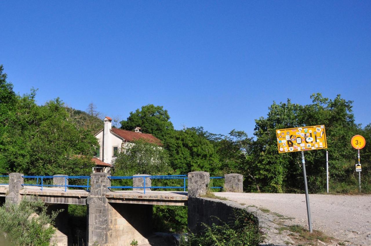 Traditional Stone House Kotli Buzet Zewnętrze zdjęcie